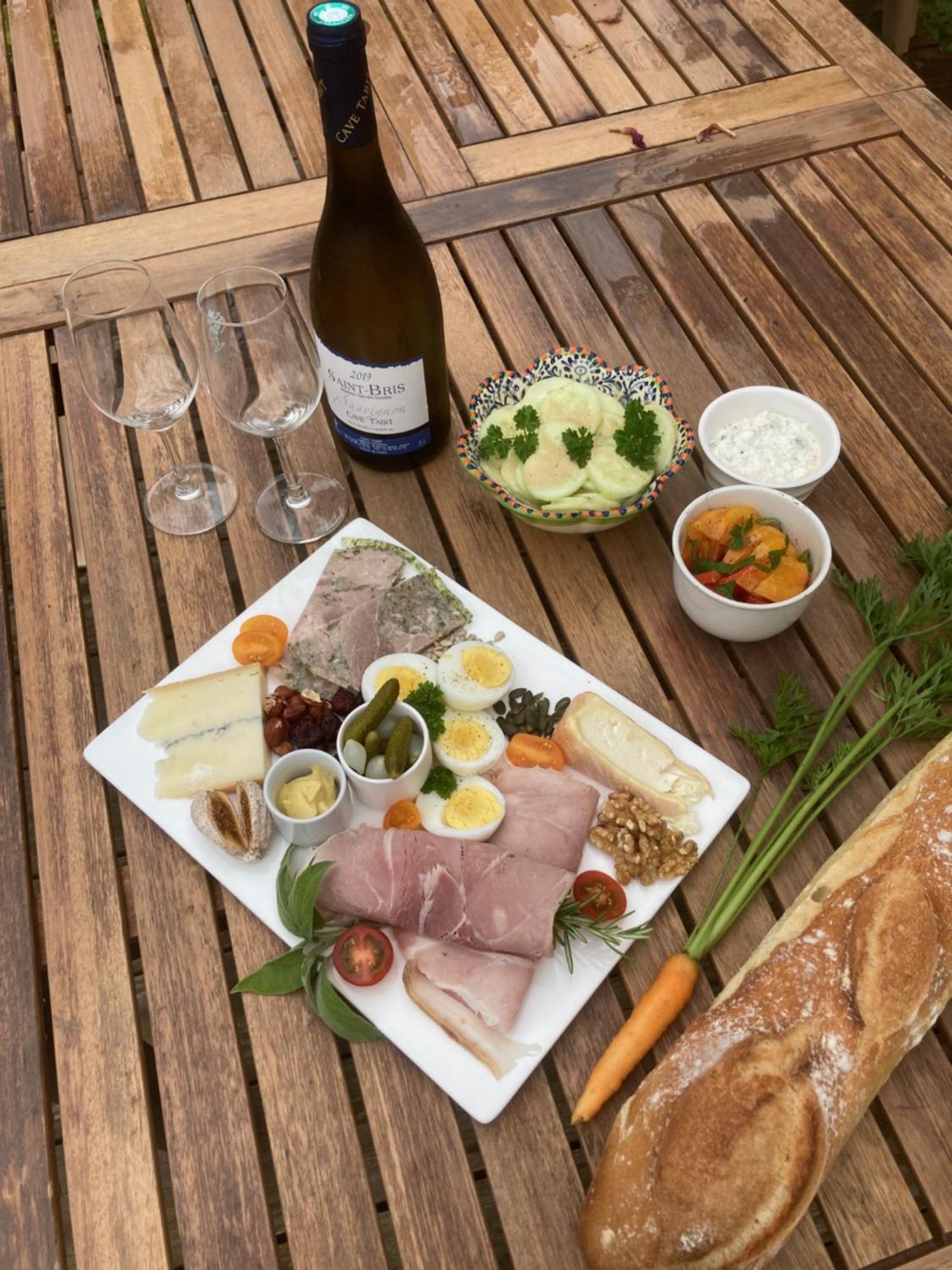 Luxury tent Le Jardin Secret Semur-en-Auxois
